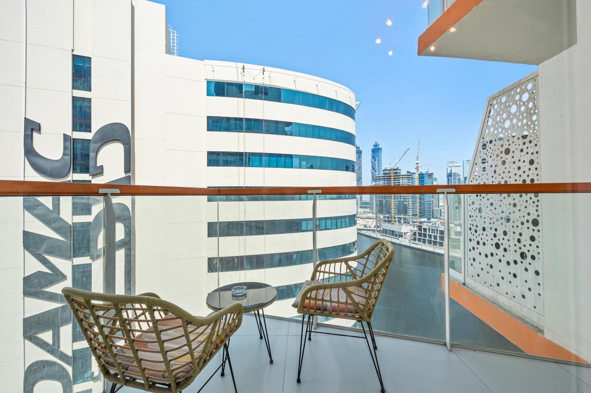 Unlock Waters Edge Apartment Dubai Exterior foto
